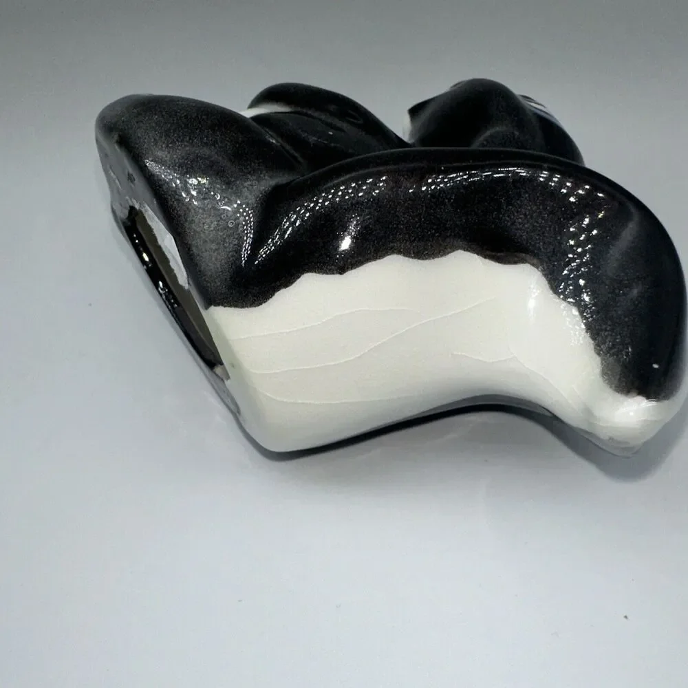 Vintage Disney Productions Flower Skunk From Bambi Parks Souvenir Ceramic Figure